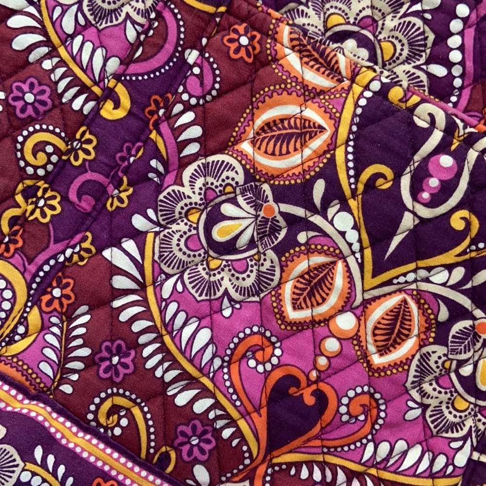 Very Bradley pocket bag. - Picture 2 of 3